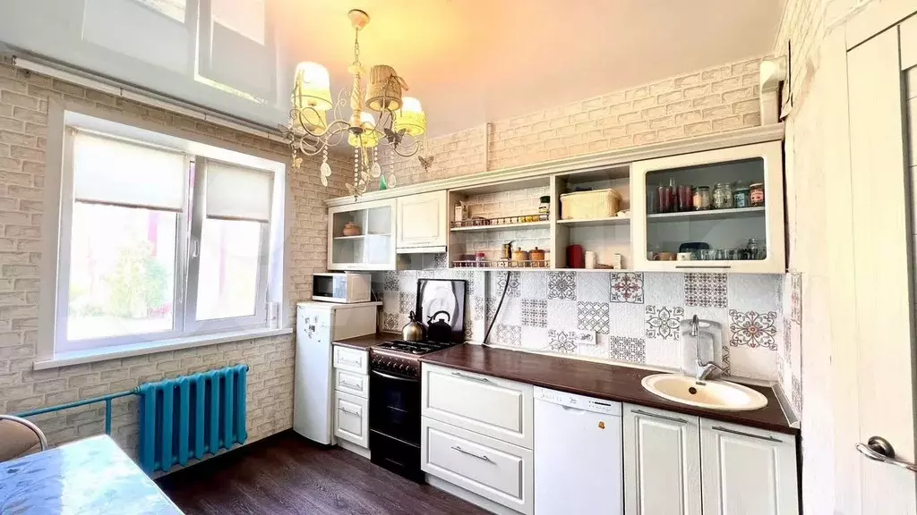 3-к. квартира, 67 м, 3/6 эт. - Фото 1