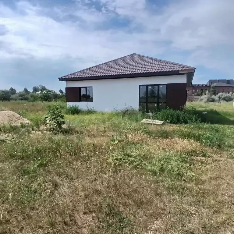 Дом в Саратовская область, Энгельс  (100 м) - Фото 2