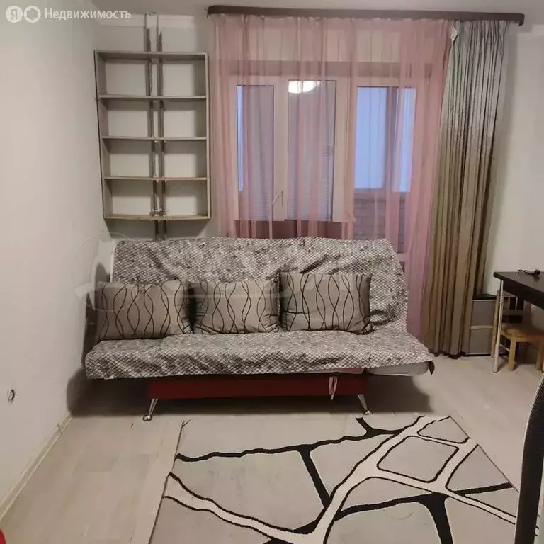 Квартира-студия: Тобольск, 15-й микрорайон, 37 (21 м) - Фото 1