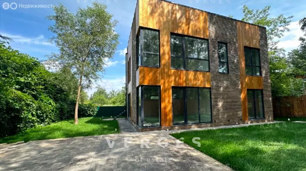 Дом в Одинцовский городской округ, деревня Жуковка (150 м) - Фото 1