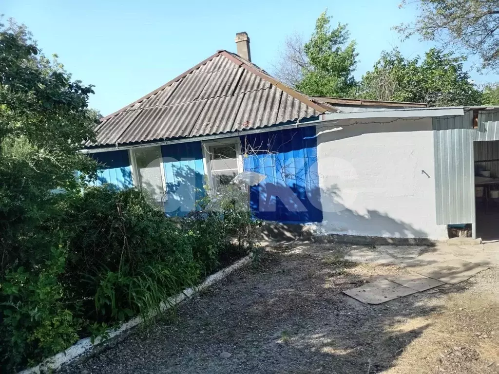 Дом в Краснодарский край, Новокубанский район, Советская ст-ца ул. ... - Фото 0