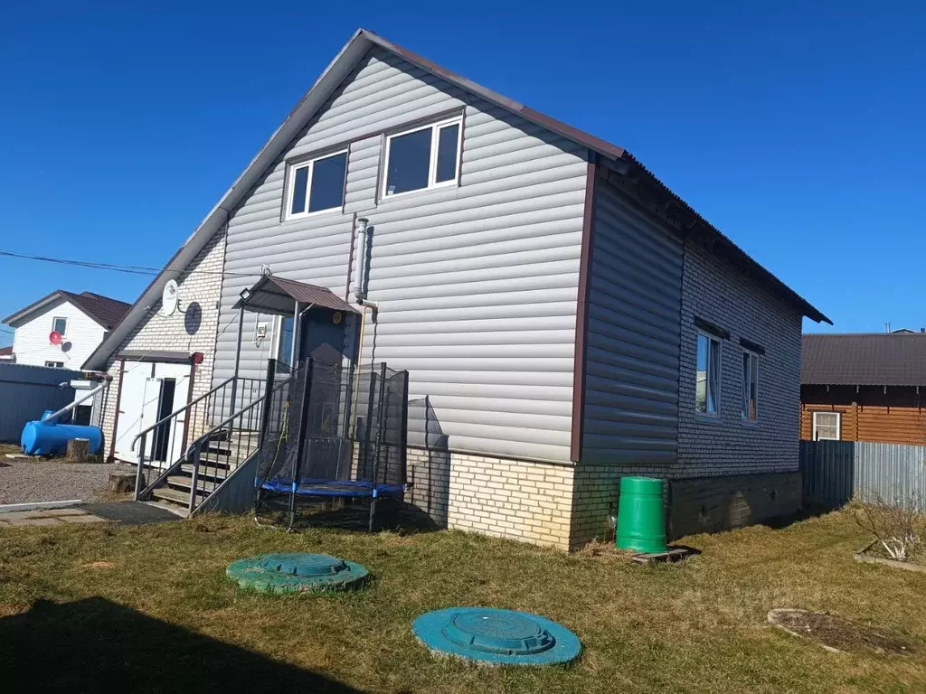 Дом в Ленинградская область, Тосненский район, Красный Бор городской ... - Фото 1