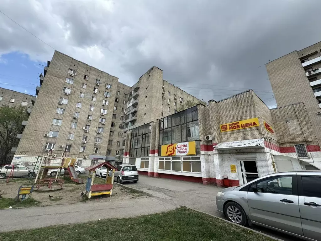 Комната 13,6 м в 2-к., 6/9 эт. - Фото 0
