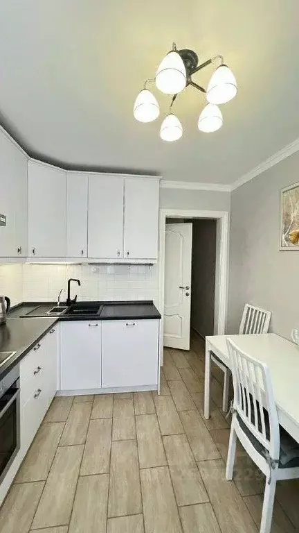 2-к кв. Свердловская область, Екатеринбург ул. Краснолесья, 28 (56.4 ... - Фото 2