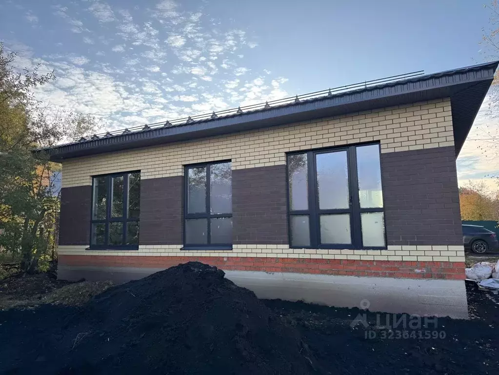 Дом в Пензенская область, Кузнецк ул. Орджоникидзе (80 м) - Фото 2