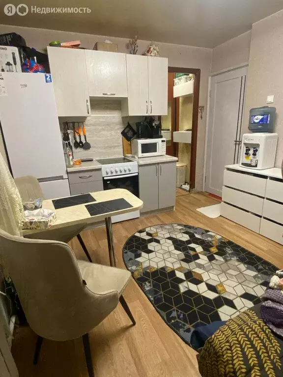 1к в -комнатной квартире (10 м) - Фото 0
