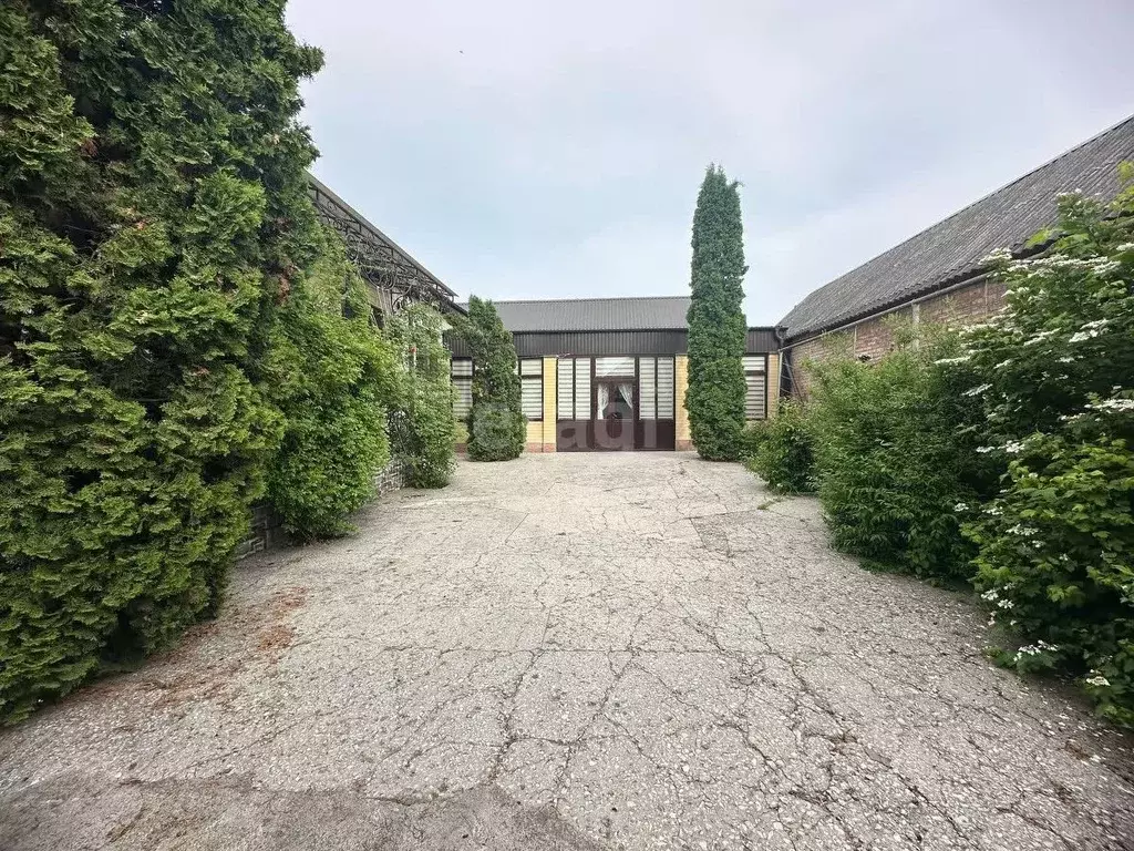 Дом в Ингушетия, Назрань ул. Чабиева, 10 (300 м) - Фото 0