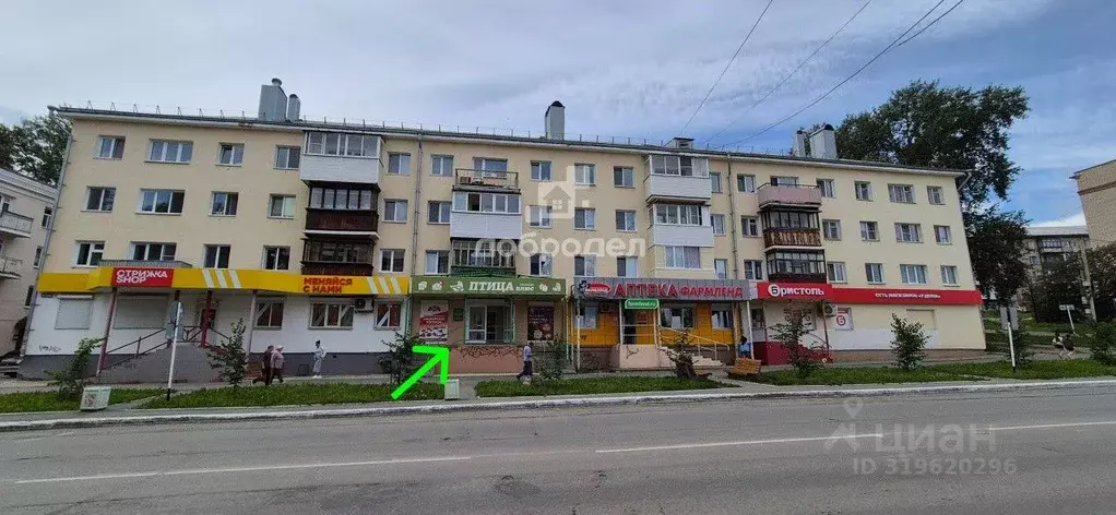 Торговая площадь в Свердловская область, Кировград ул. Свердлова, 61 ... - Фото 0