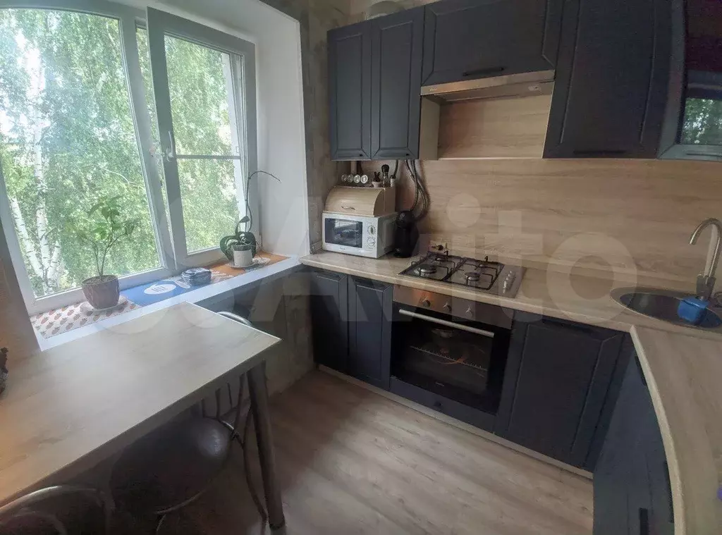 2-к. квартира, 46 м, 5/5 эт. - Фото 1