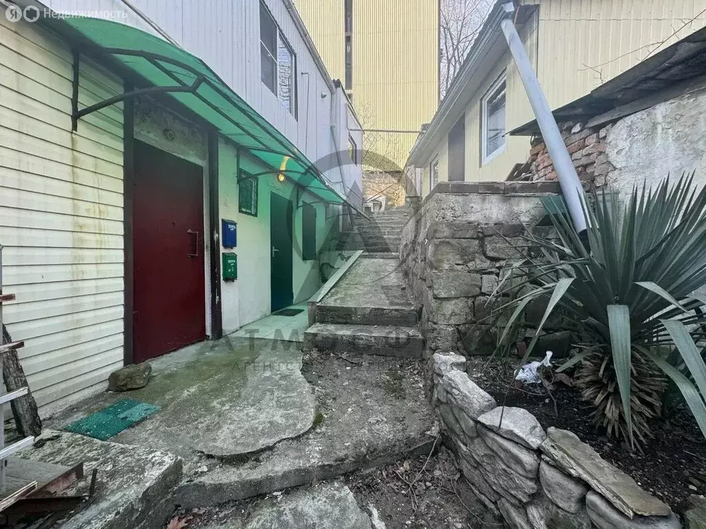 4-комнатная квартира: Туапсе, улица Карла Маркса, 21 (71.1 м) - Фото 1