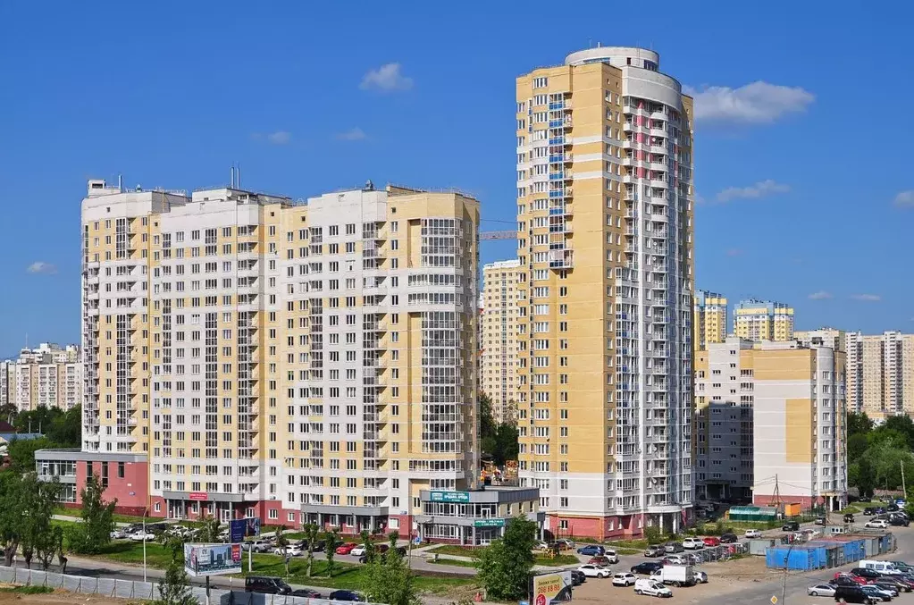Помещение свободного назначения в Свердловская область, Екатеринбург ... - Фото 0