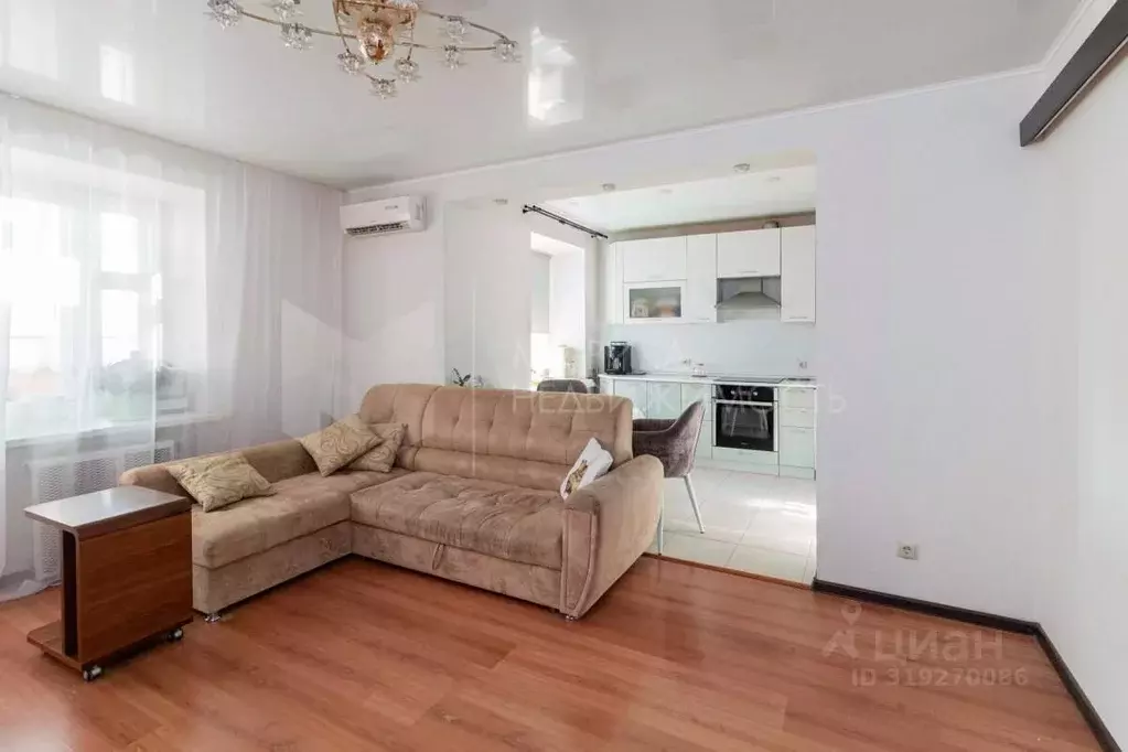 3-к кв. Тюменская область, Тюмень Пролетарская ул., 116 (68.0 м) - Фото 0