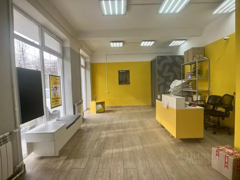 Торговая площадь в Санкт-Петербург ул. Добровольцев, 52 (161 м) - Фото 0
