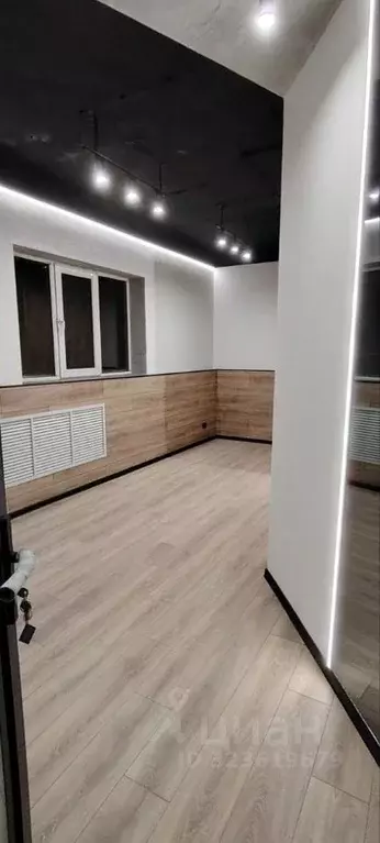 Офис в Татарстан, Казань ул. Аделя Кутуя, 68 (7 м) - Фото 1