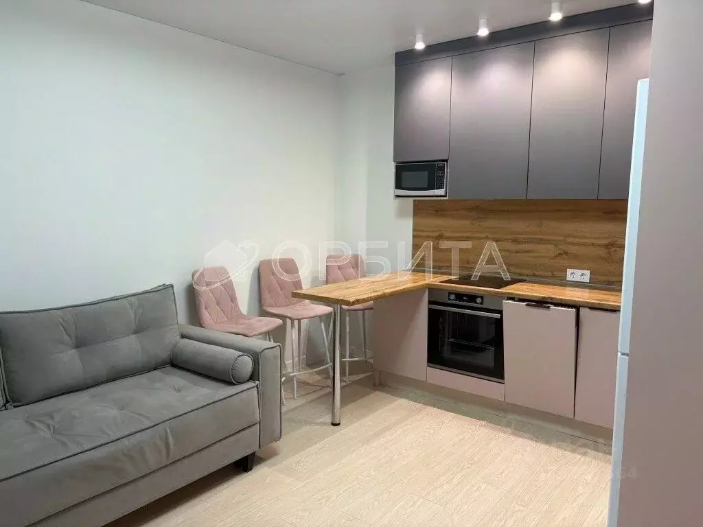 1-к кв. Тюменская область, Тюмень ул. Фармана Салманова, 14 (36.9 м) - Фото 2