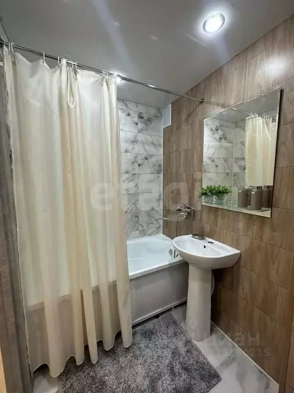 2-к кв. Татарстан, Набережные Челны ул. Татарстан, 6 (45.0 м) - Фото 1