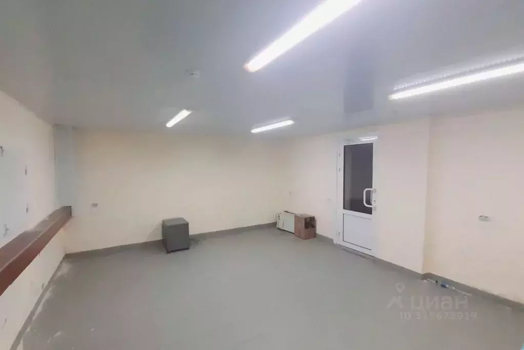 Помещение свободного назначения в Волгоградская область, Волгоград ул. ... - Фото 0