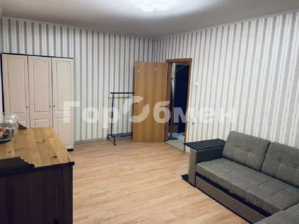 Продается 2-комнатная квартира - Фото 1