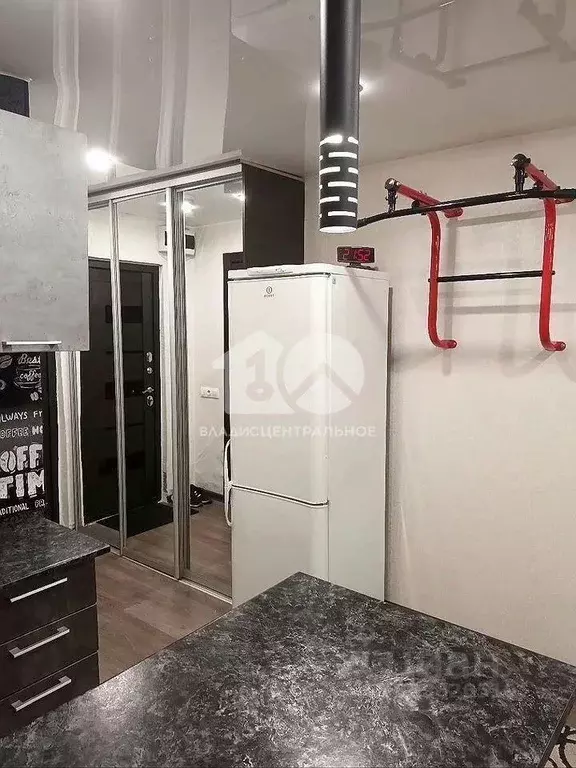 1-к кв. Кемеровская область, Кемерово бул. Строителей, 19 (24.0 м) - Фото 2