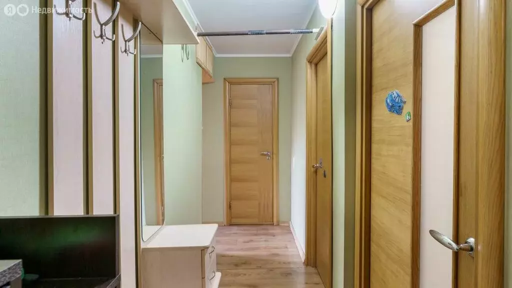 2-комнатная квартира: Тюмень, улица Монтажников, 12 (43.8 м) - Фото 0