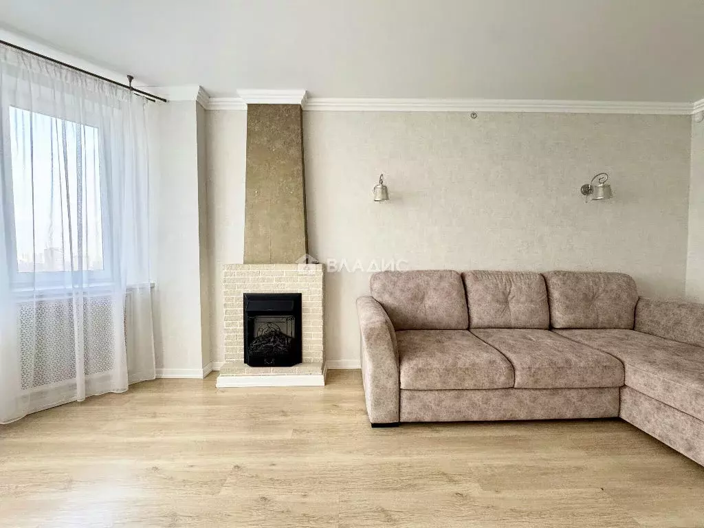 Продается 3-комнатная квартира - Фото 1