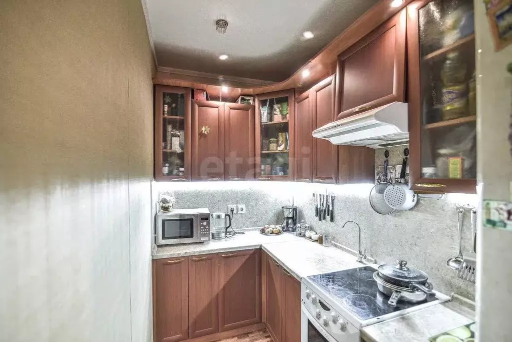 1-к кв. Сахалинская область, Южно-Сахалинск ул. Ленина, 327 (40.0 м) - Фото 2