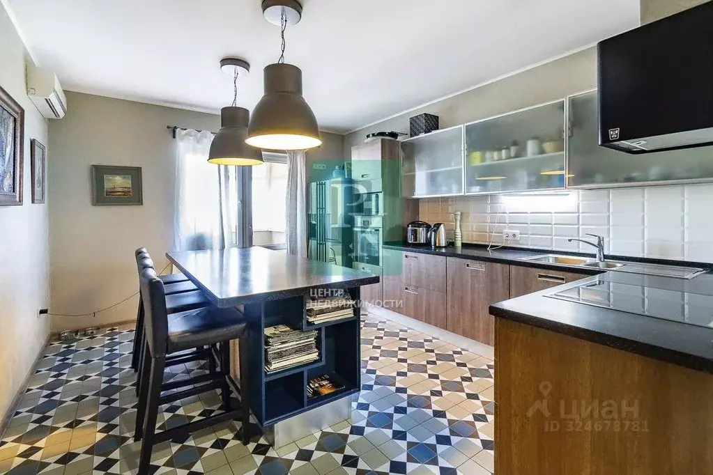 3-к кв. Севастополь ул. Репина, 1/2 (108.7 м) - Фото 1