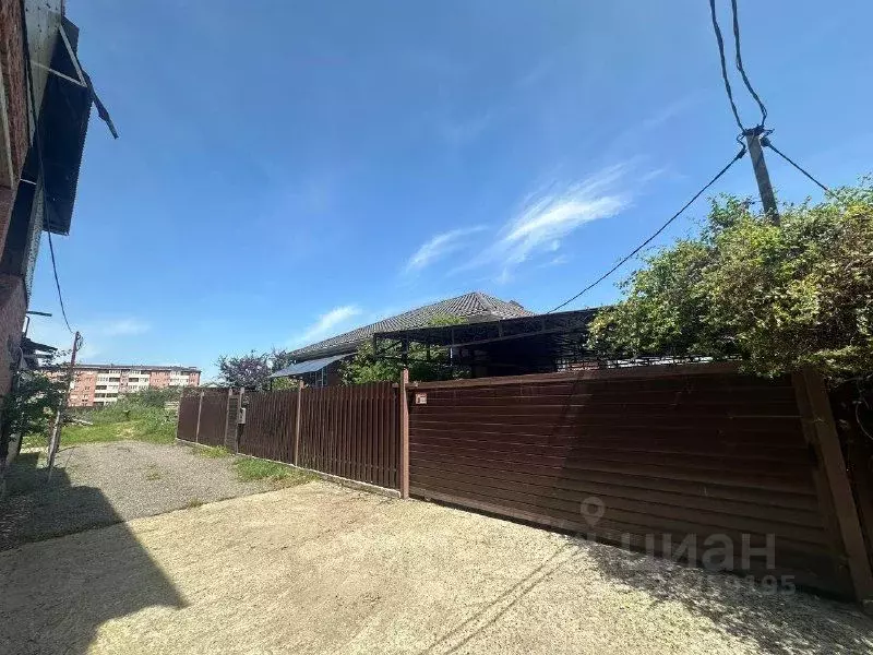 Дом в Адыгея, Тахтамукайский район, Старобжегокайское с/пос, Новая ... - Фото 2