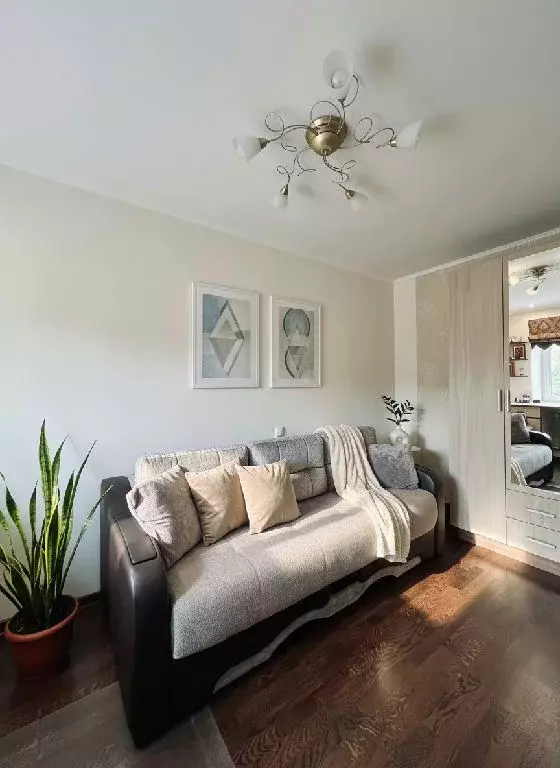 Продается 2-комнатная квартира - Фото 1