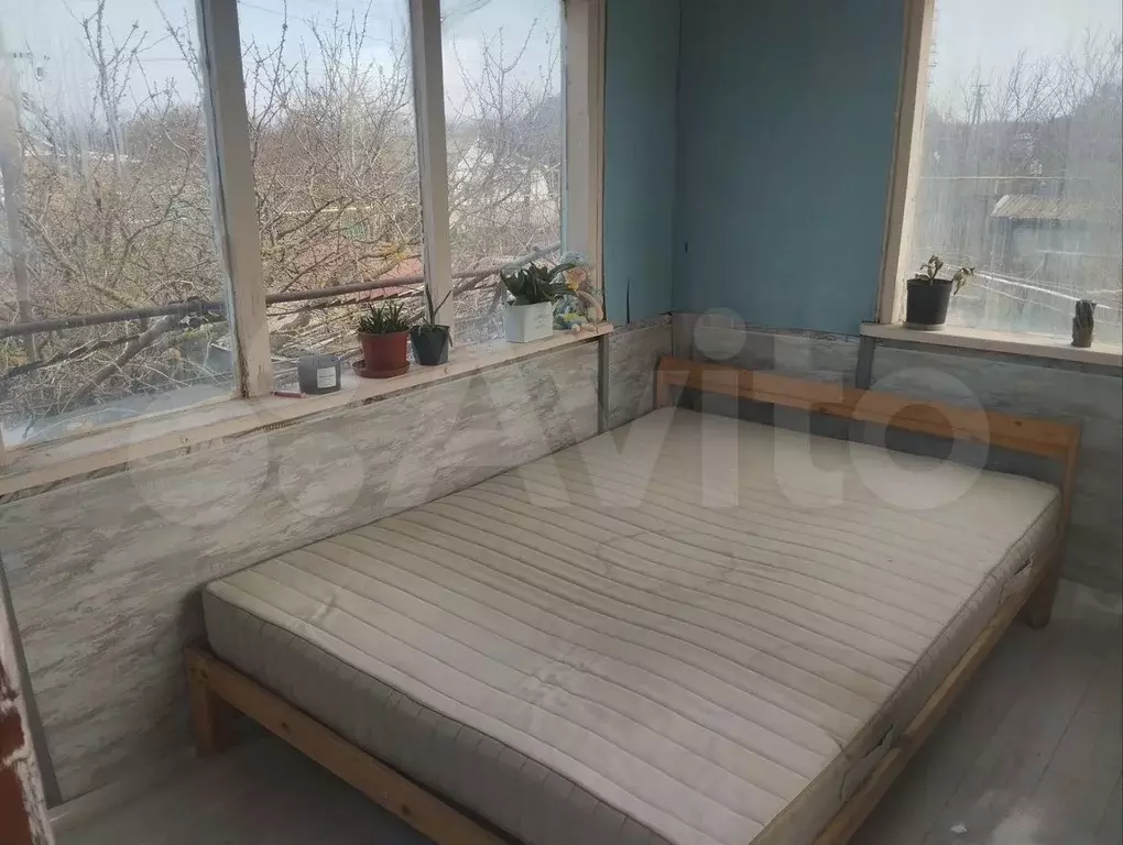 Комната 12 м в 1-к., 2/2 эт. - Фото 1