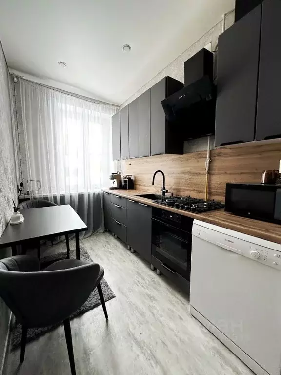 2-к кв. Тульская область, Новомосковск ул. Шахтеров, 25 (57.4 м) - Фото 2