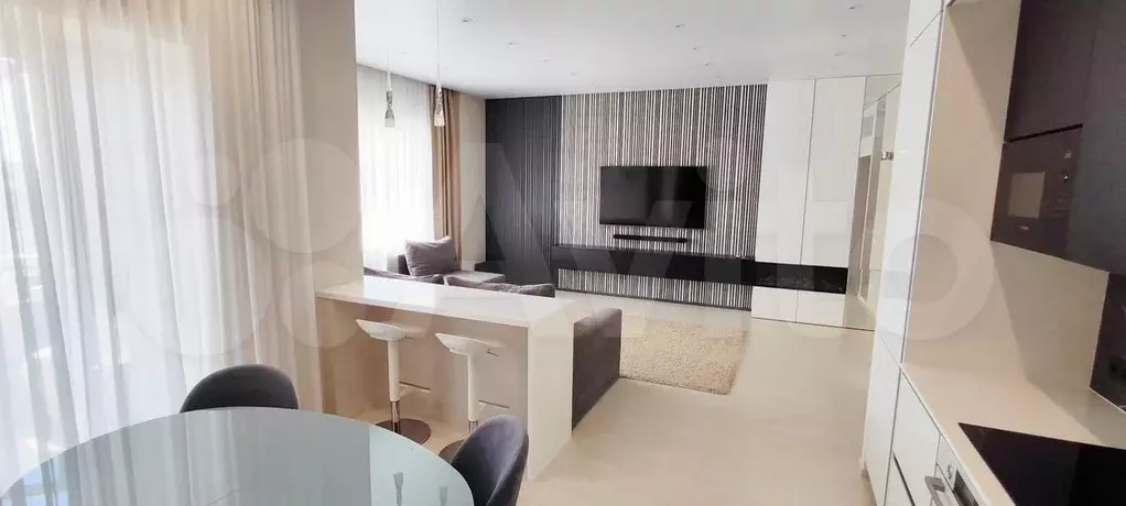 3-к. квартира, 95 м, 7/9 эт. - Фото 1