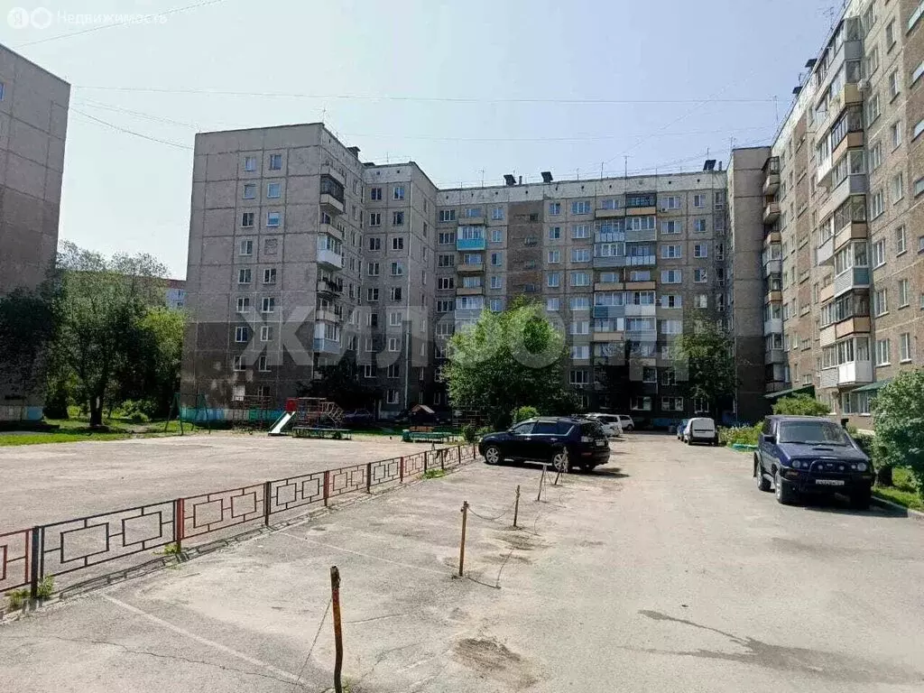3-комнатная квартира: Барнаул, улица 40 лет Октября, 2/18 (59.5 м) - Фото 0