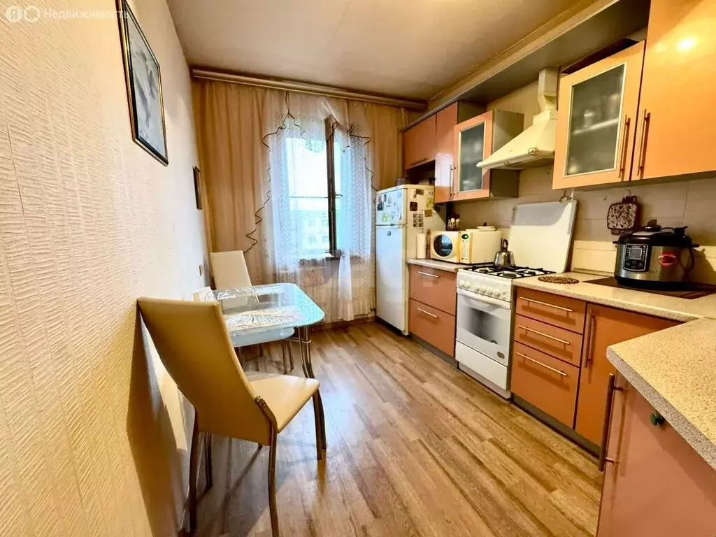 2-комнатная квартира: Тула, Новомосковская улица, 25А (50 м) - Фото 0