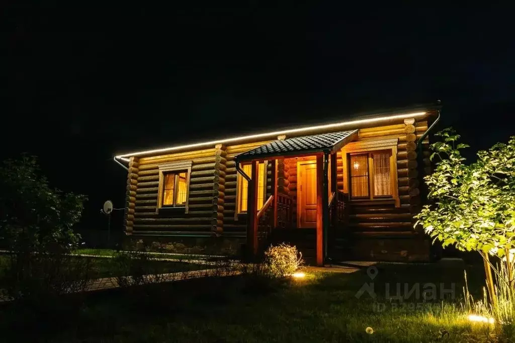 Дом в Красноярский край, Шушенское пгт, 3-й мкр 9 (90 м) - Фото 1