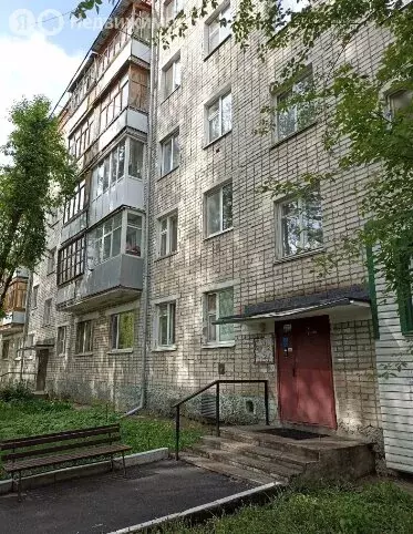 2-комнатная квартира: Тюмень, улица Белинского, 24 (41.9 м) - Фото 1