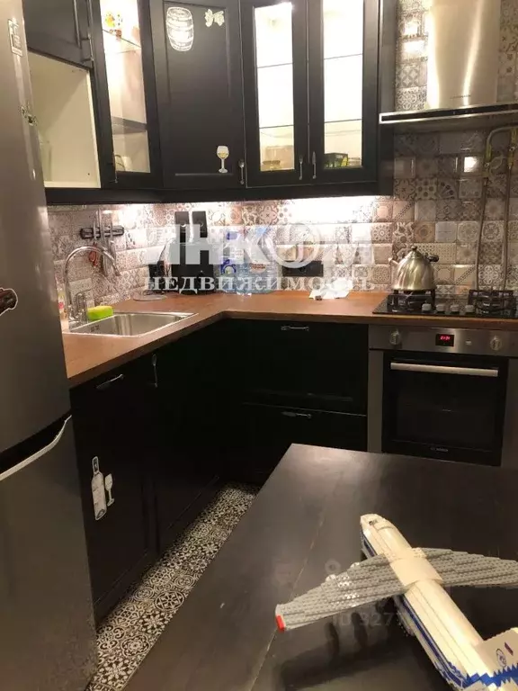 2-к кв. Московская область, Лобня ул. Чайковского, 6 (40.0 м) - Фото 1