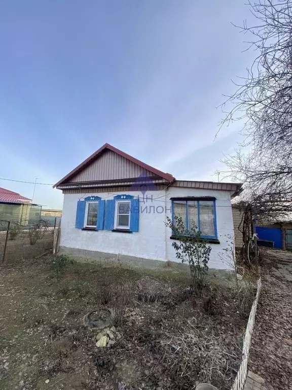 Дом в Ростовская область, Зимовниковский район, Верхнесеребряковское ... - Фото 1