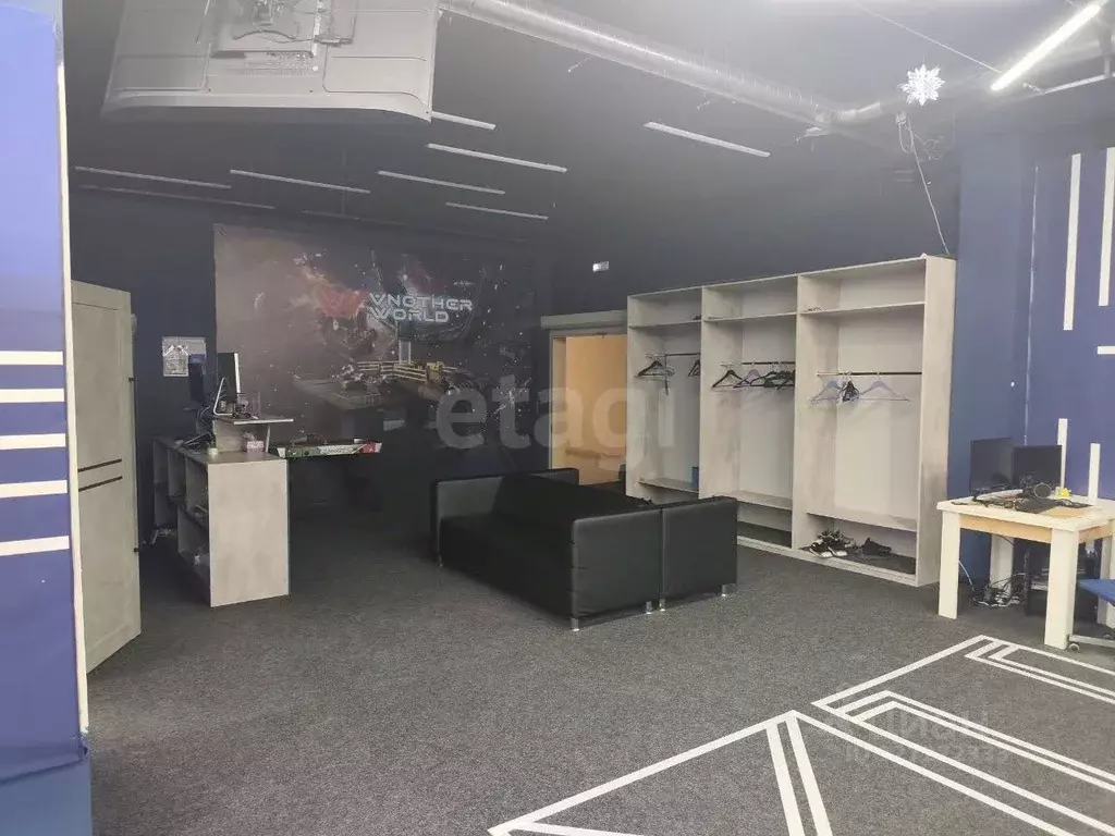 Помещение свободного назначения в Коми, Сыктывкар ул. Ленина, 74 (221 ... - Фото 2