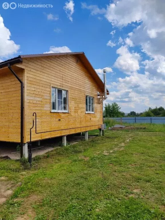 Дом в Тутаевский район, рабочий посёлок Константиновский (100 м) - Фото 0