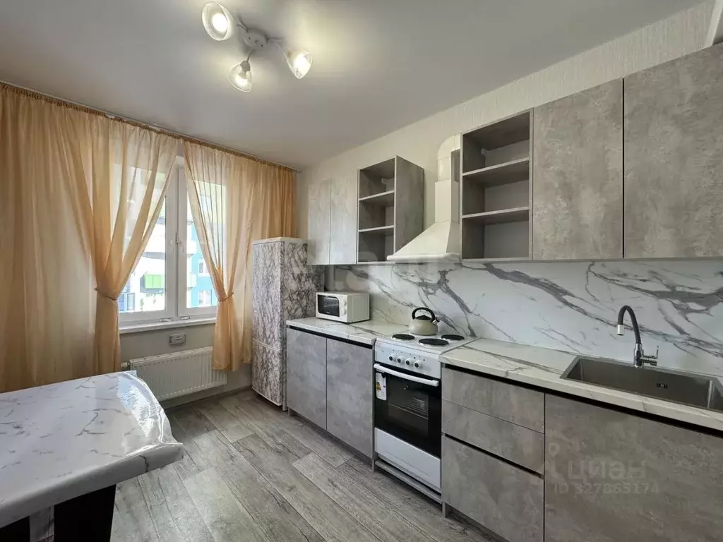 1-к кв. Тюменская область, Тюмень ул. Героев Космоса, 9 (35.0 м) - Фото 1