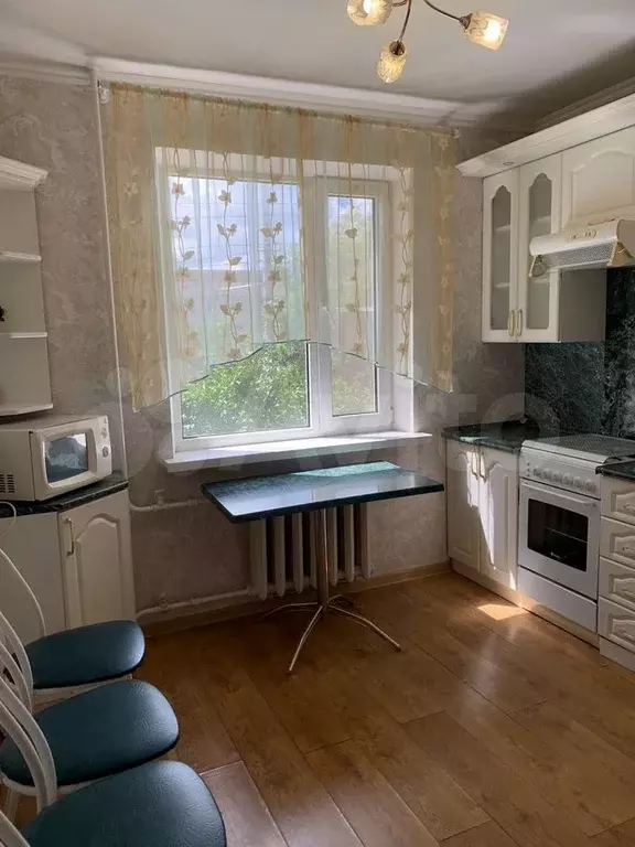 2-к. квартира, 54 м, 2/9 эт. - Фото 0