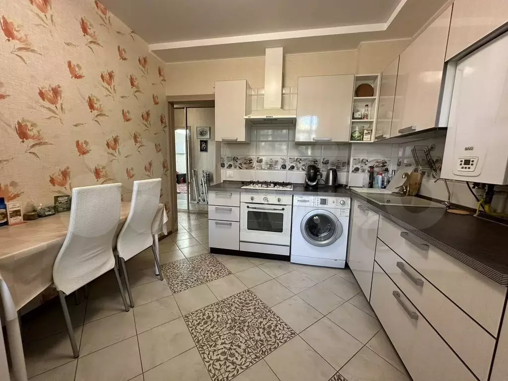 2-к. квартира, 58 м, 2/5 эт. - Фото 1