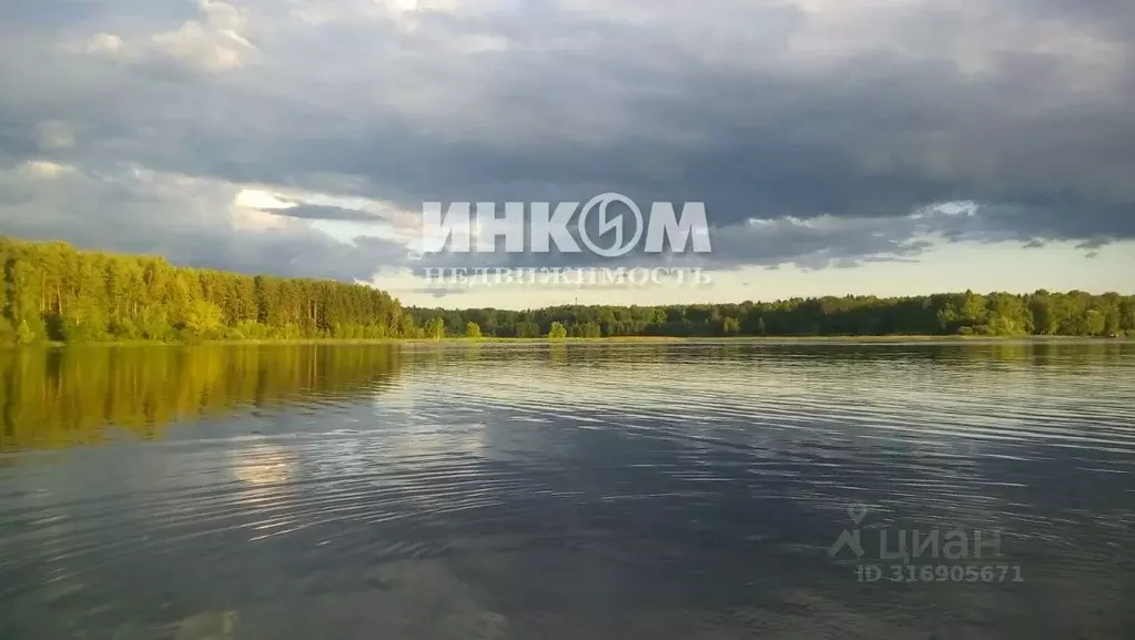 Участок в Московская область, Истра муниципальный округ, д. ... - Фото 0