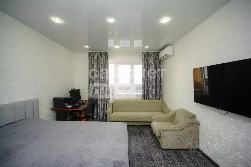 Студия Омская область, Омск ул. 5-я Линия, 227Ак2 (28.4 м) - Фото 1