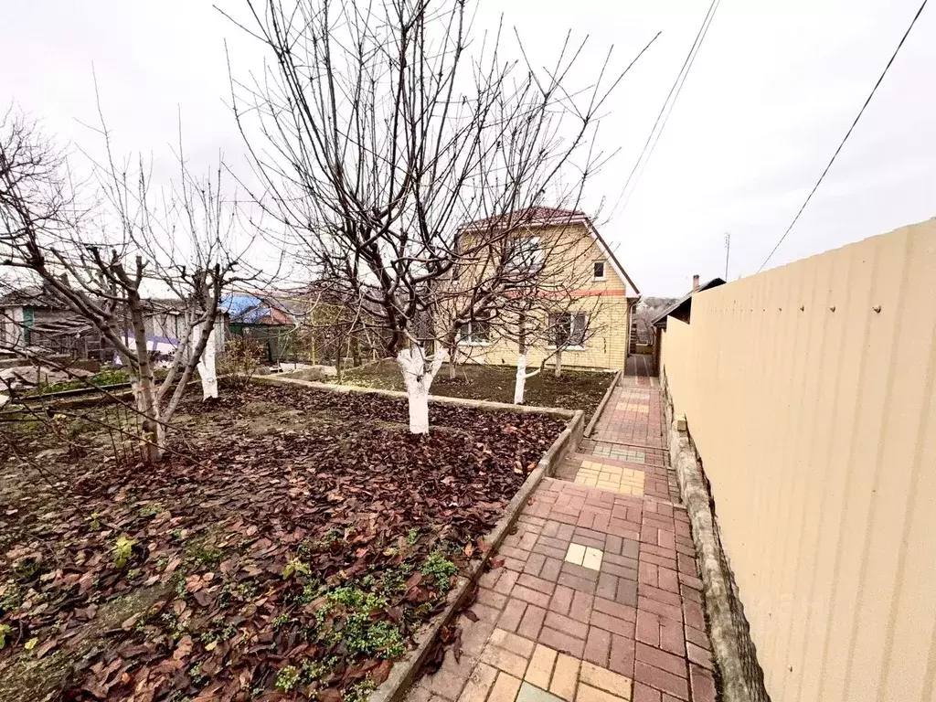 Дом в Ростовская область, Белая Калитва Набережная ул., 160 (101 м) - Фото 1