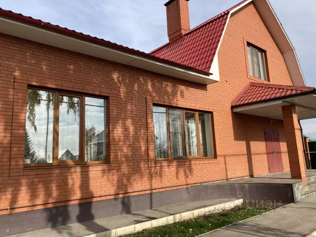 Коттедж в Самарская область, Кинель Лебедь мкр, ул. Железнодорожная, ... - Фото 1