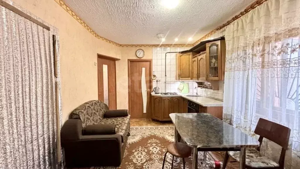 Дом в Калужская область, Юхнов ул. Генерала Михаила Даниловича ... - Фото 1