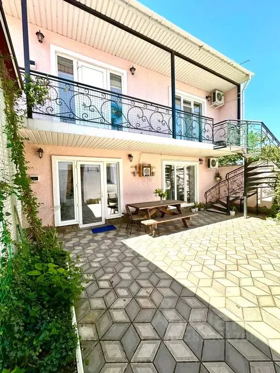 Дом в Крым, Евпатория ул. Имени Белогубца, 31А (125 м) - Фото 0