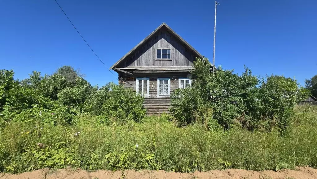 Дом в Ленинградская область, Киришский район, Будогощское городское ... - Фото 1